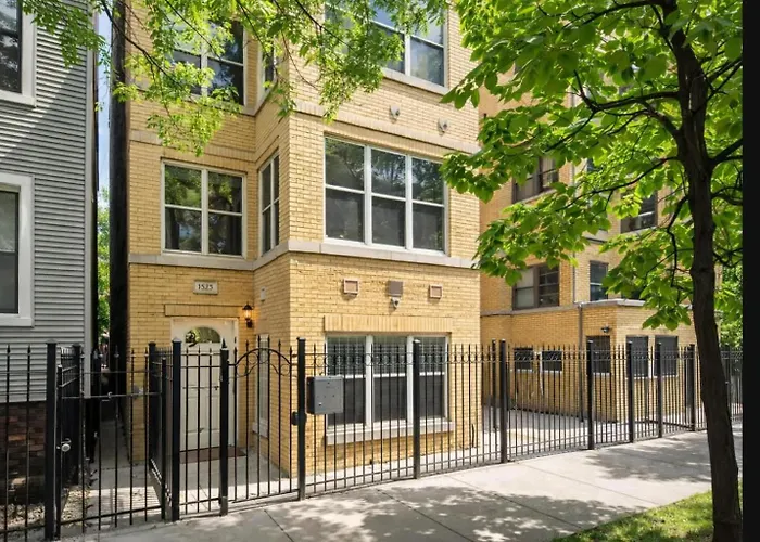 Cozy Wicker Park With Movie Holiday home *